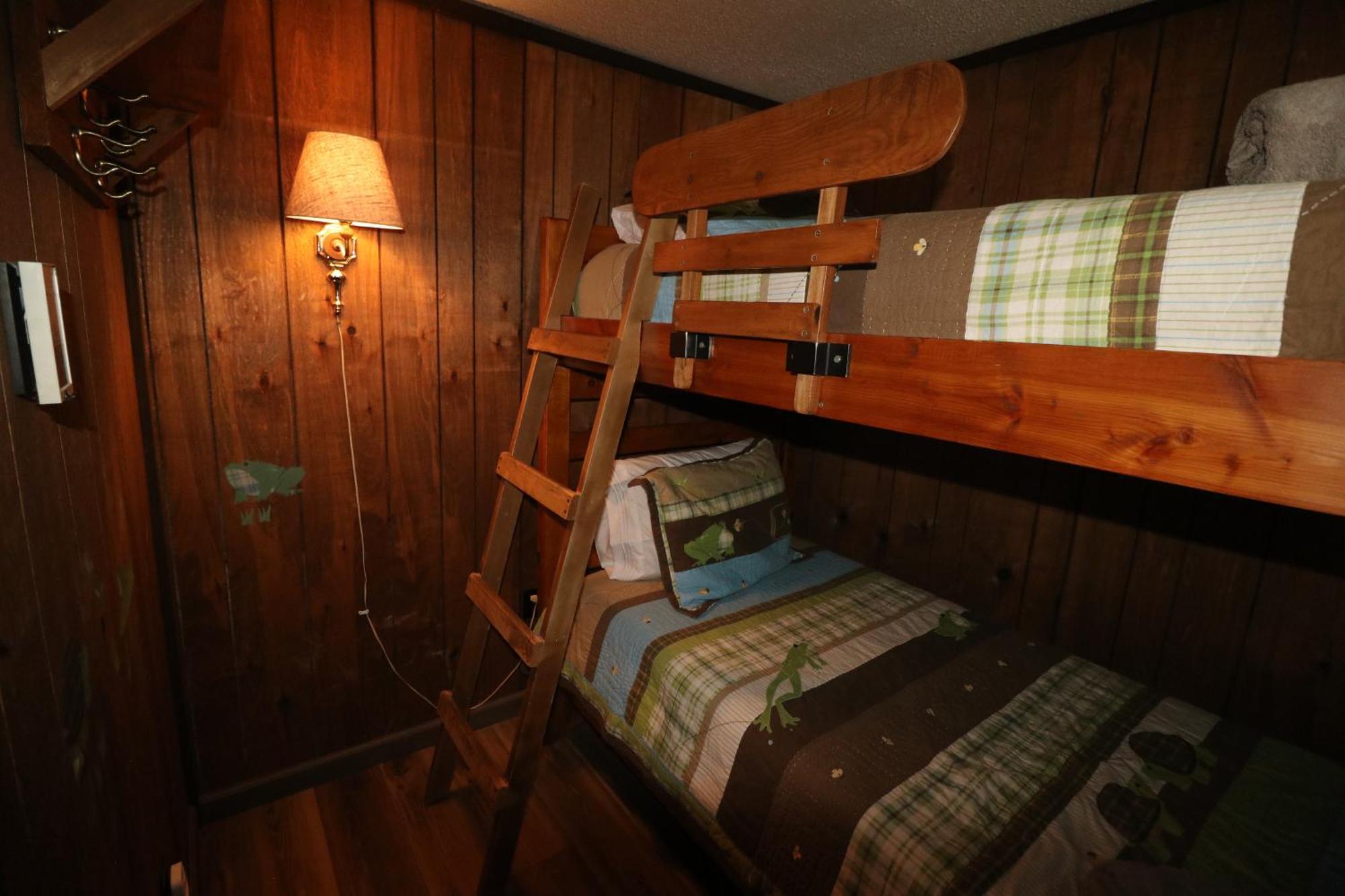 Snow Otter Haus - 1 Holiday home *